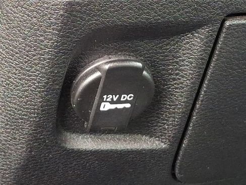 Used 2018 RAM 1500 Express AWD/4WD image 18