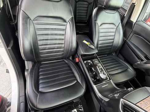 Used 2019 Ford Edge SEL w/ Equipment Group 201A image 11