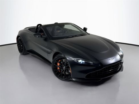 Used 2022 Aston Martin V8 Vantage Roadster image 40