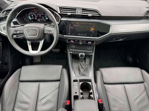 Used 2025 Audi Q3 2.0T Premium w/ Convenience Package image 13