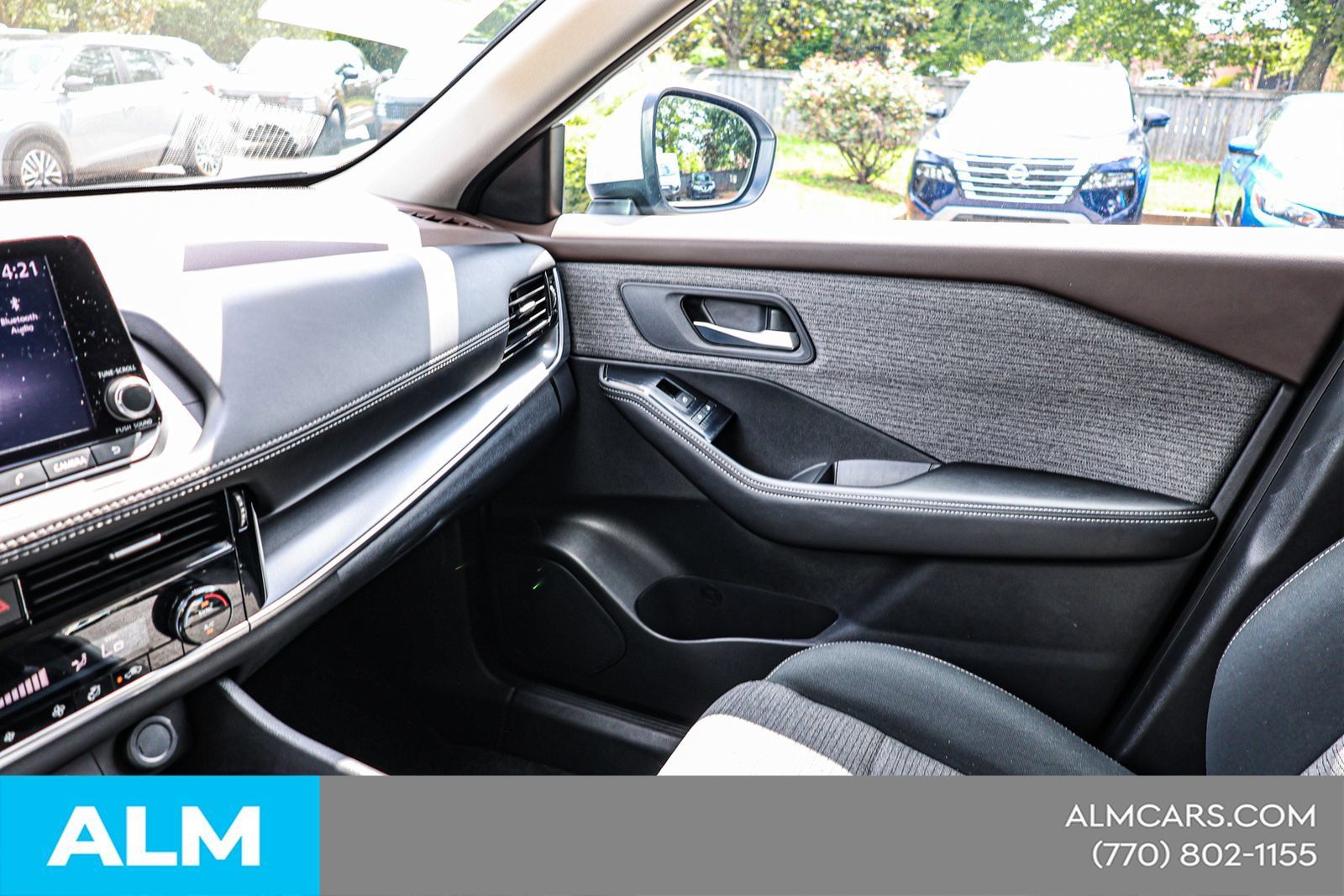 Used 2023 Nissan Rogue SV FWD image 36