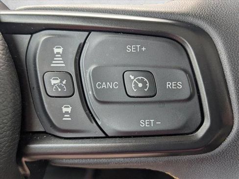 Used 2024 Jeep Wrangler Willys image 14