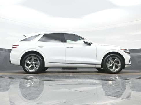 Certified 2026 Genesis GV70 2.5T Select image 34