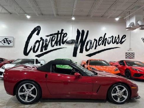 Used 2010 Chevrolet Corvette Convertible w/ Preferred Equipment Group RWD image 9