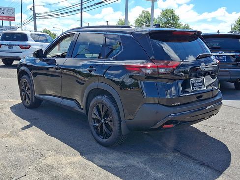Certified 2023 Nissan Rogue SV w/ SV Premium B Package AWD/4WD image 5
