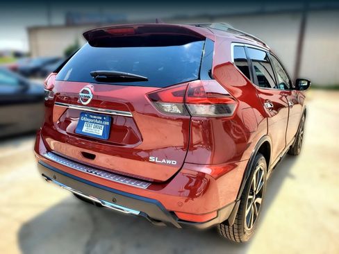 Used 2019 Nissan Rogue SL w/ Premium Package AWD/4WD image 16