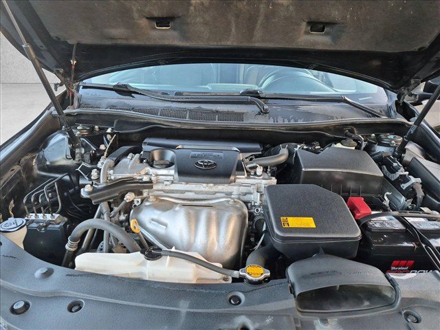Used 2015 Toyota Camry SE FWD image 23