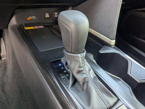 Used 2025 Toyota Camry LE FWD image 10