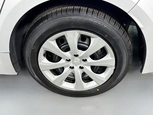 Certified 2024 Toyota Corolla LE image 28
