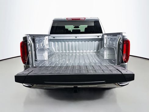 Certified 2024 GMC Sierra 1500 SLT AWD/4WD image 28