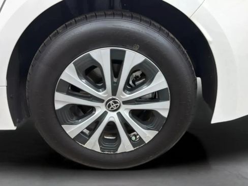 Used 2020 Toyota Corolla LE w/ Carpet Mat Package (TMS) FWD image 27