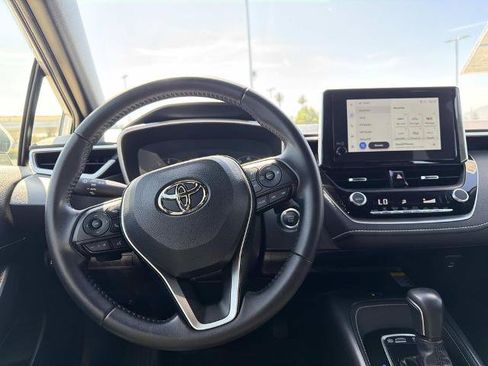 Used 2025 Toyota Corolla SE w/ SE Package FWD image 11