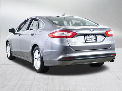 Used 2014 Ford Fusion SE w/ Equipment Group 202A image 5