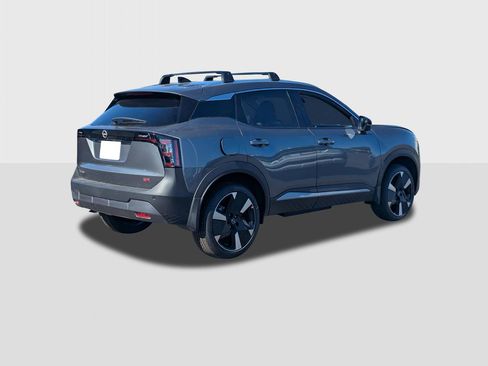 New 2026 Nissan Kicks SR image 5