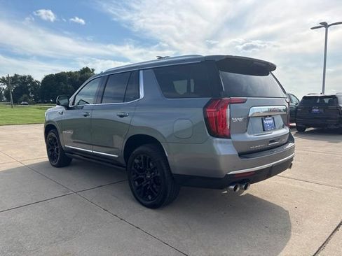 Used 2022 GMC Yukon Denali AWD/4WD image 7
