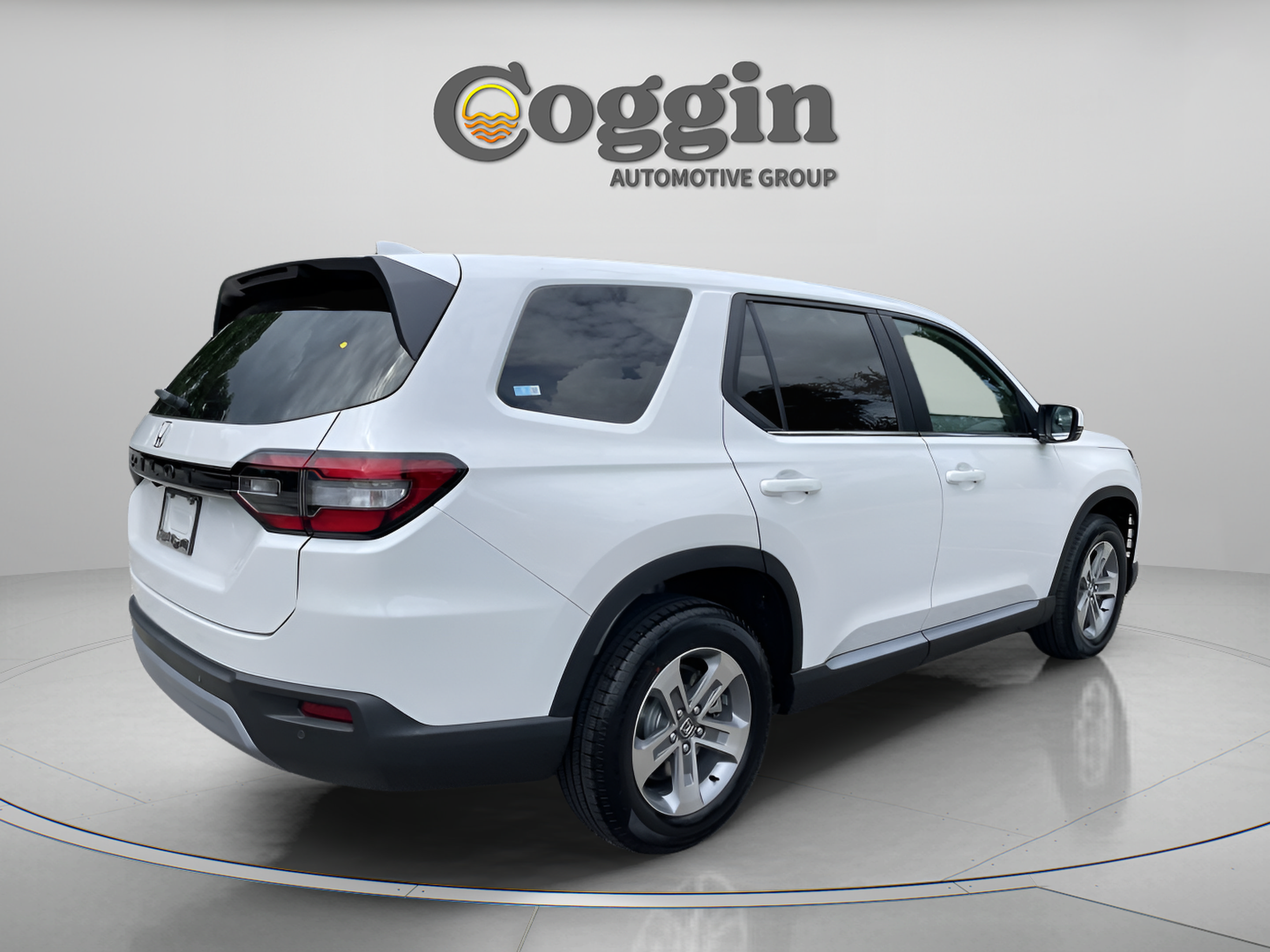 Used 2025 Honda Pilot EX-L image 6