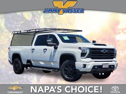 Used 2024 Chevrolet Silverado 3500 High Country AWD/4WD image 1