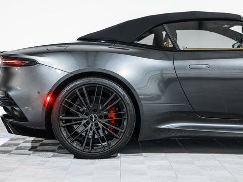 Used 2021 Aston Martin DBS Superleggera Volante image 2