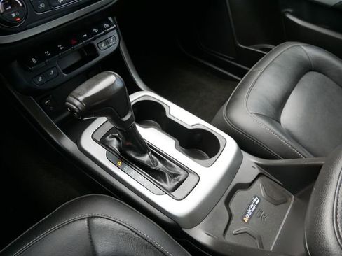 Used 2018 Chevrolet Colorado ZR2 image 18