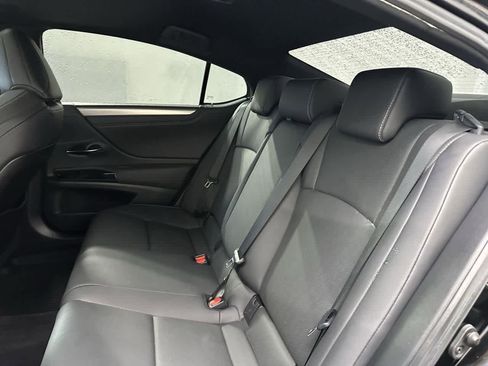 Used 2023 Lexus ES 350 F Sport image 11