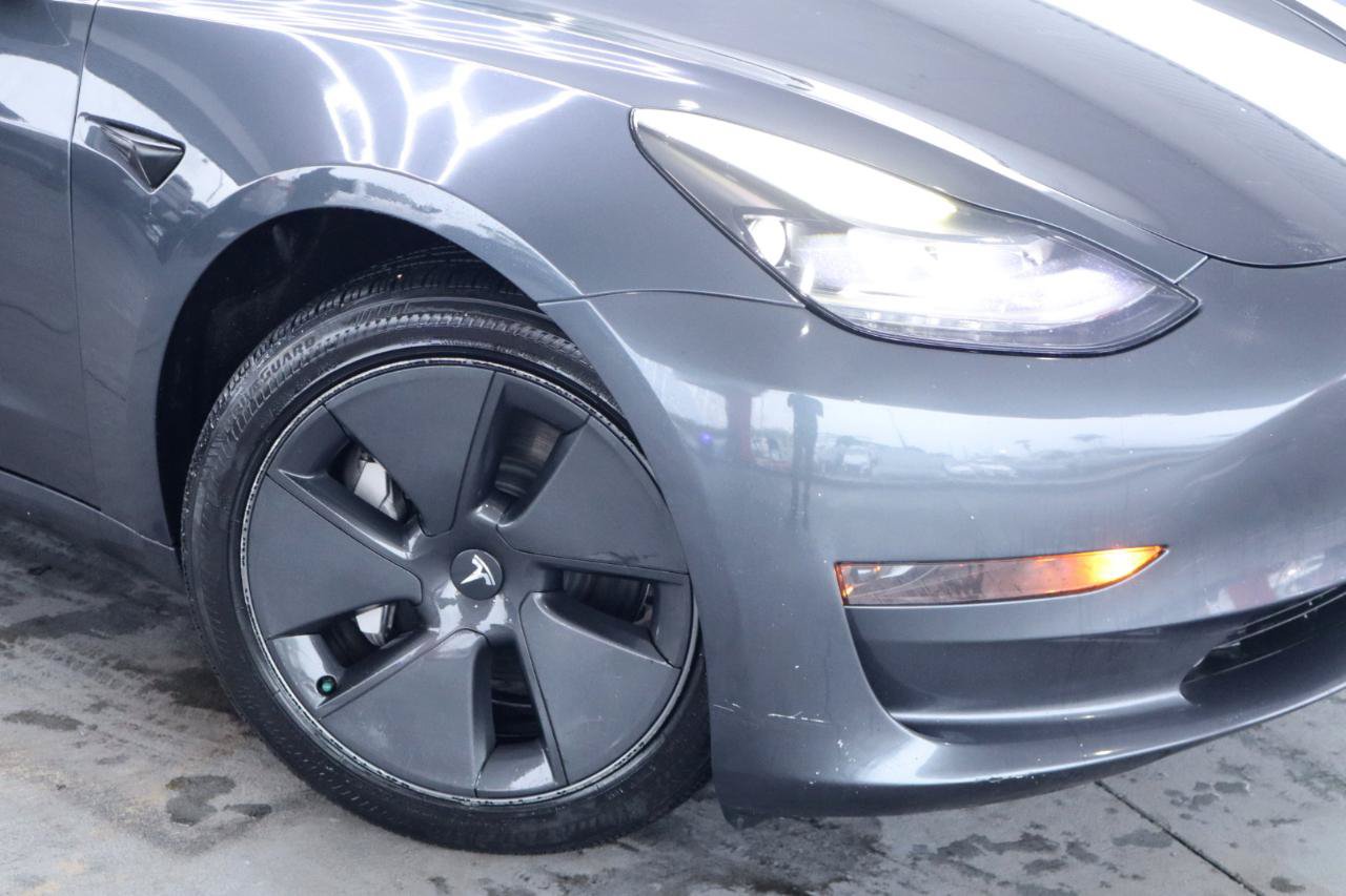 Used 2023 Tesla Model 3 Standard Range RWD image 4