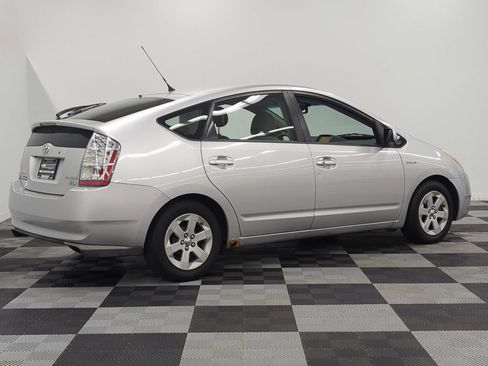 Used 2009 Toyota Prius w/ Pkg 5 FWD image 7