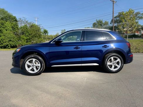 Used 2023 Audi Q5 2.0T Premium w/ Convenience Package AWD/4WD image 3
