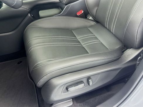 Certified 2026 Honda HR-V EX-L image 25