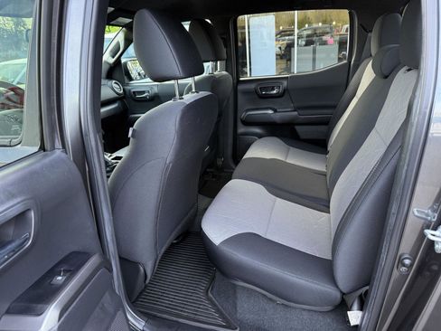 Certified 2023 Toyota Tacoma TRD Off-Road image 14