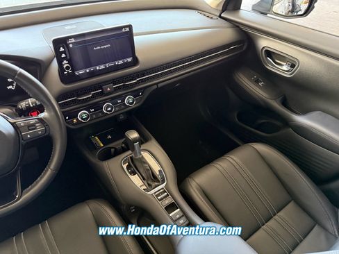 Certified 2024 Honda HR-V EX-L image 14
