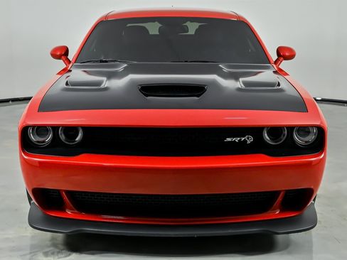 Used 2015 Dodge Challenger SRT Hellcat image 5