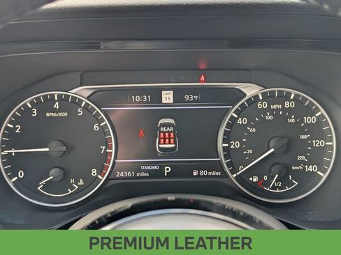 Used 2024 Nissan Pathfinder SL w/ Black Appearance Package FWD image 19