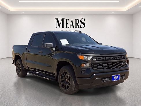 Used 2024 Chevrolet Silverado 1500 Custom w/ LPO, Dark Essentials Package RWD image 7