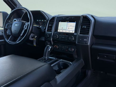 Used 2018 Ford F150 XLT w/ Equipment Group 301A Mid AWD/4WD image 32