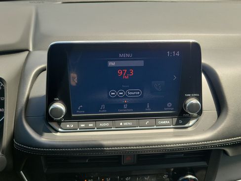 Certified 2025 Nissan Rogue S FWD image 27