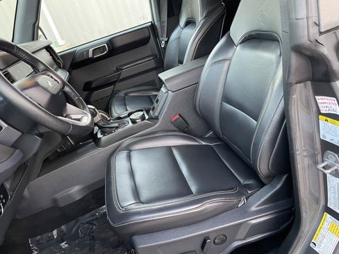 Used 2025 Ford Bronco Badlands AWD/4WD image 10