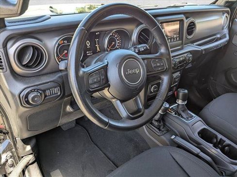 Used 2022 Jeep Wrangler Sport AWD/4WD image 10