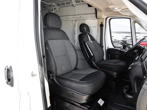 Used 2021 RAM ProMaster 2500 w/ Convenience Group image 31
