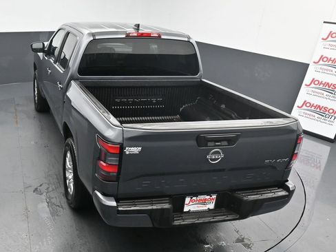 Used 2023 Nissan Frontier SV image 31