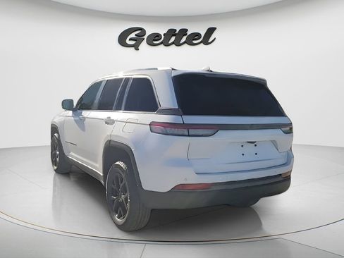 New 2026 Jeep Grand Cherokee Altitude RWD image 6
