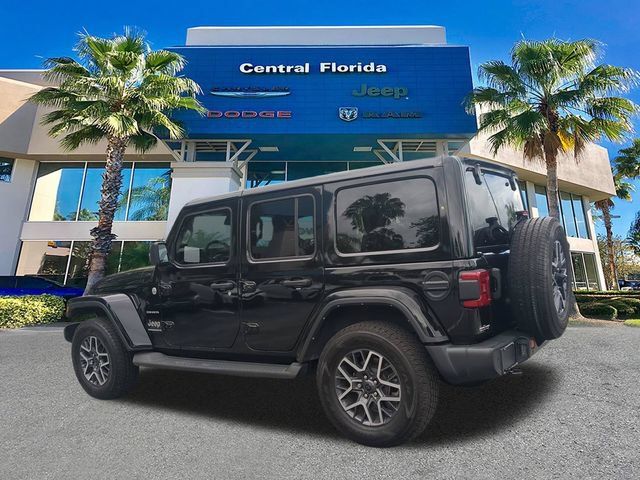 Certified 2024 Jeep Wrangler Unlimited Sahara w/ Technology Group AWD/4WD image 7