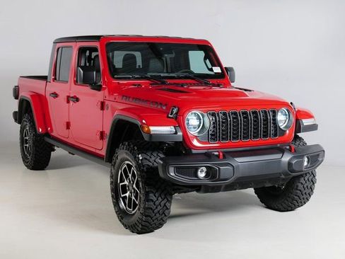 Used 2025 Jeep Gladiator Rubicon w/ Convenience Group image 10