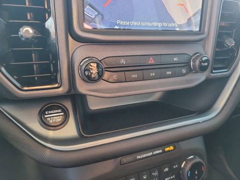 Used 2024 Ford Bronco Sport Badlands image 22