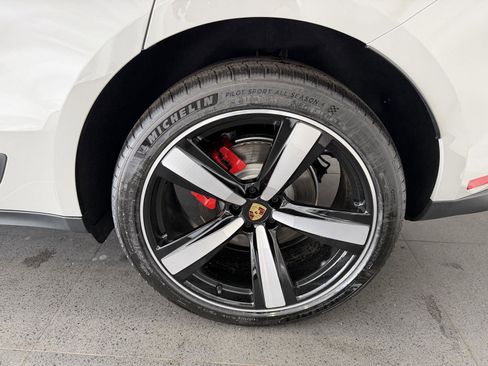 New 2026 Porsche Macan S image 11