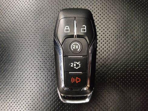 Used 2016 Lincoln MKX Reserve w/ Technology Package image 32