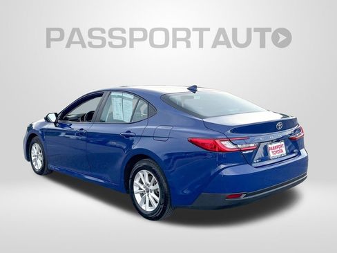 Used 2025 Toyota Camry LE FWD image 3
