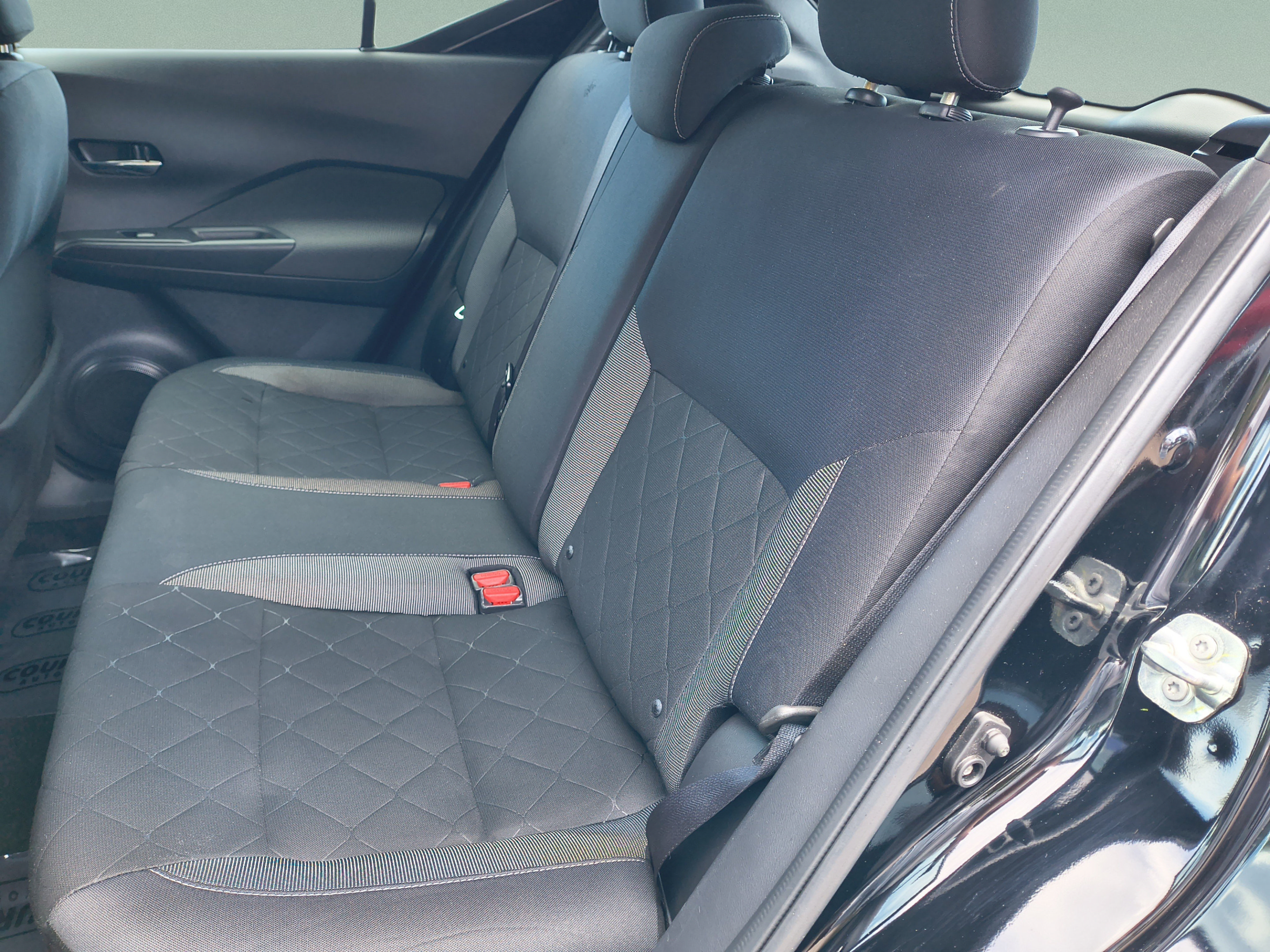 Used 2019 Nissan Kicks SV FWD image 17