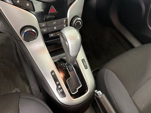 Used 2014 Chevrolet Cruze LT w/ Technology Package FWD image 16