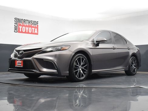 Used 2024 Toyota Camry SE image 31