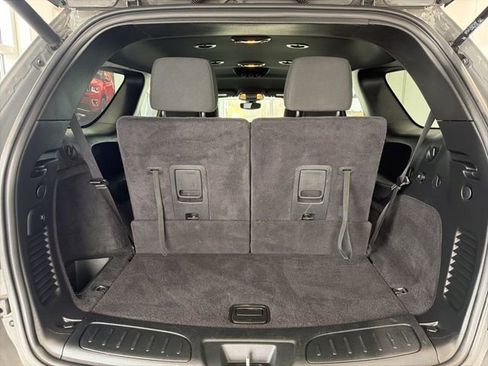 Used 2025 Dodge Durango GT AWD/4WD image 8